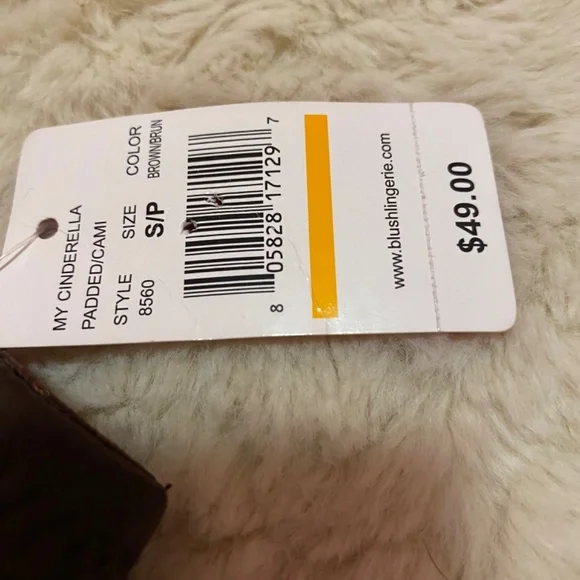 Lingerie - Picture 6 of 6